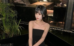 女生和男生打扑克牌差差差差的视频